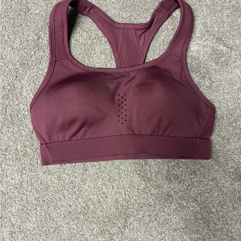 Reebok Purple Sports Bra Seamless Racerback Design